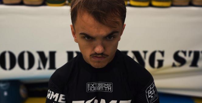 Mini majk FAME MMA 6